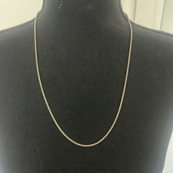 Degs & Sal sterling silver box chain